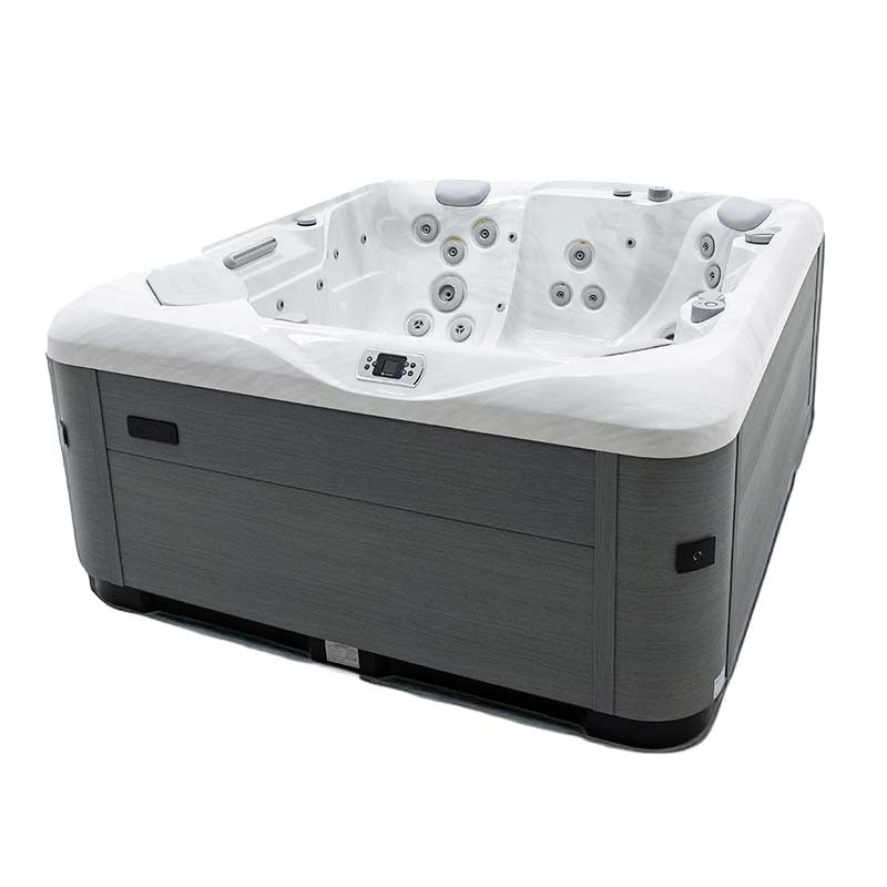 Moderner Whirlpool mit Massagedüsen