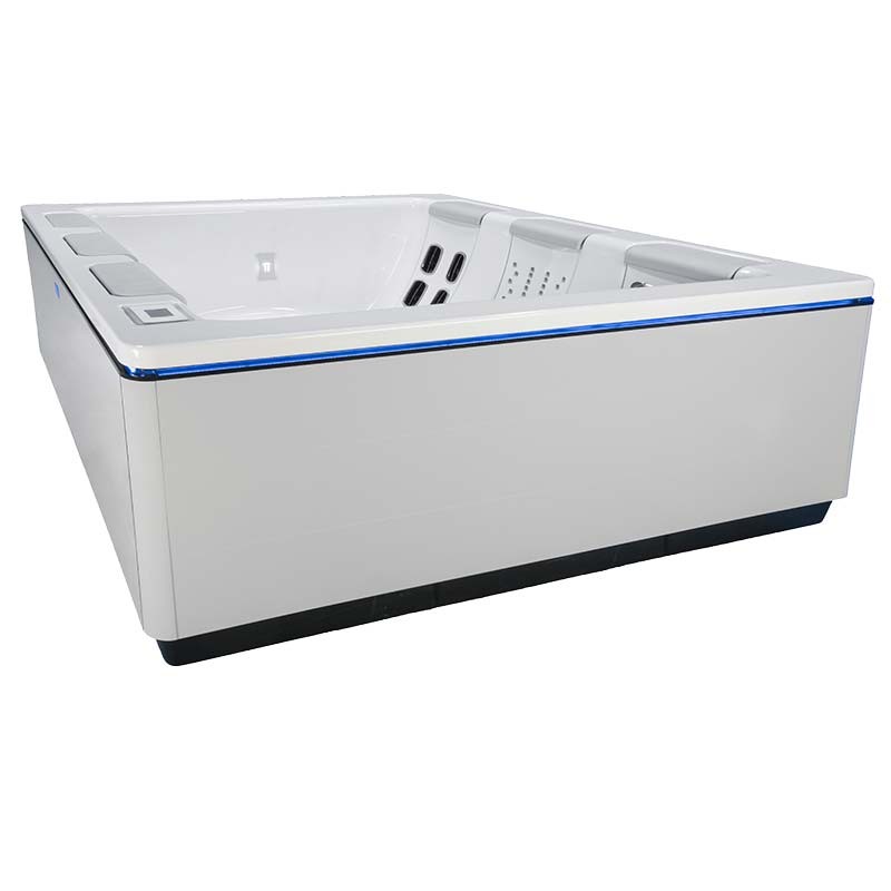 Weißer Whirlpool mit blauen Akzenten.
